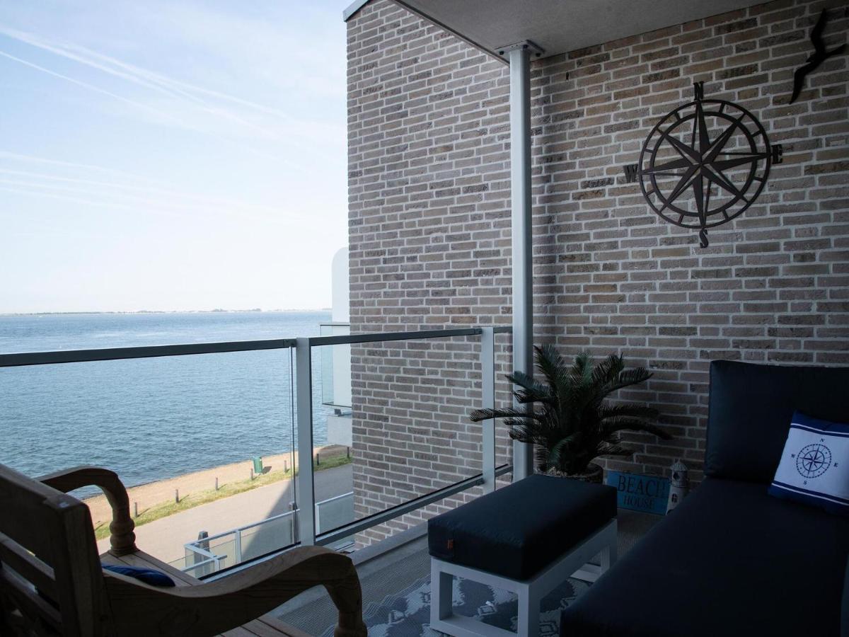 Stylish Apartment With Sea View Scherpenisse Exterior foto